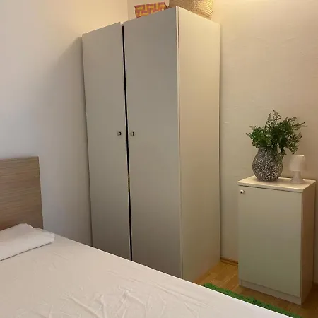 Apartmán Sunny Srima